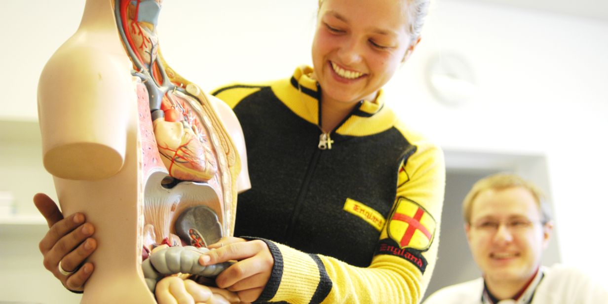 Pflegefachhelfer - Asklepios Bildungszentrum Bad Tölz